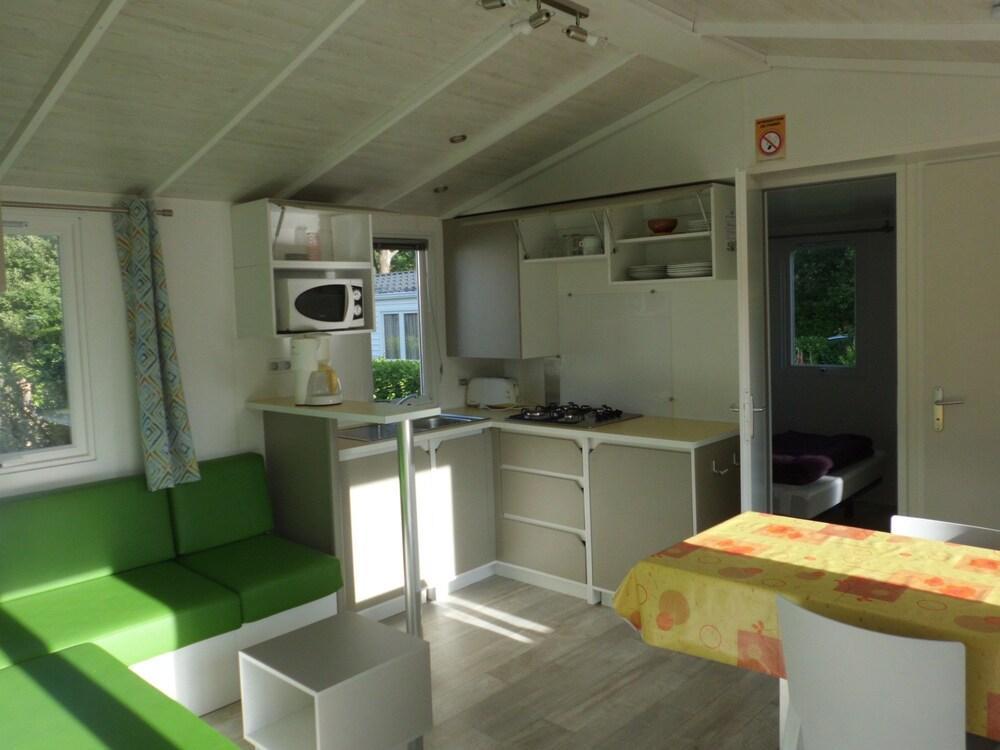 Camping de Lanven Plomeur Buitenkant foto